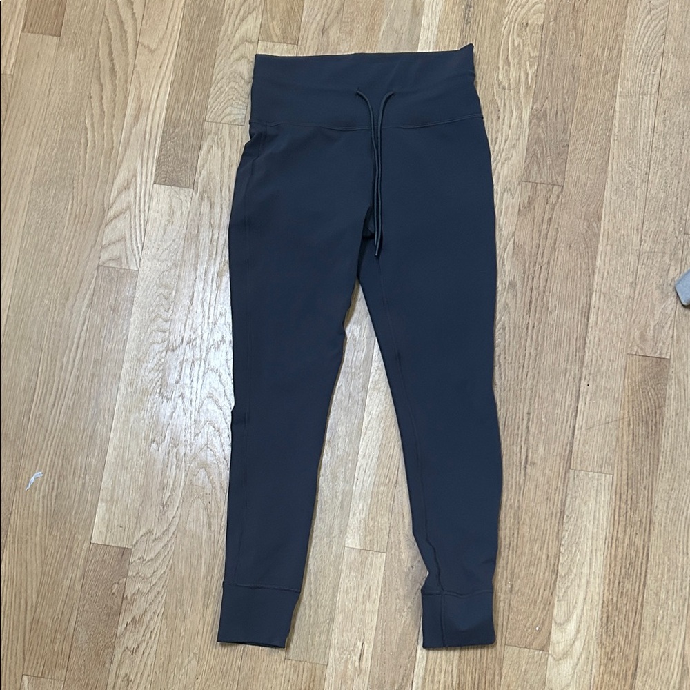 Vuori Womens M Charcoal leggings